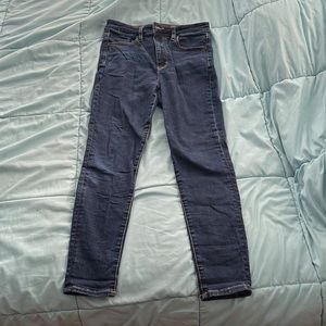 Short length Skinny American Eagle jeans